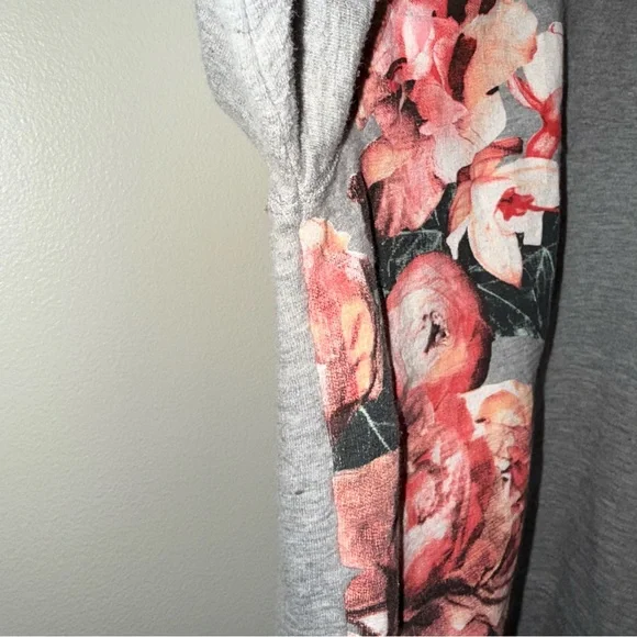 J.Crew Floral Gray Sweater Size Small - Picture 5 of 7